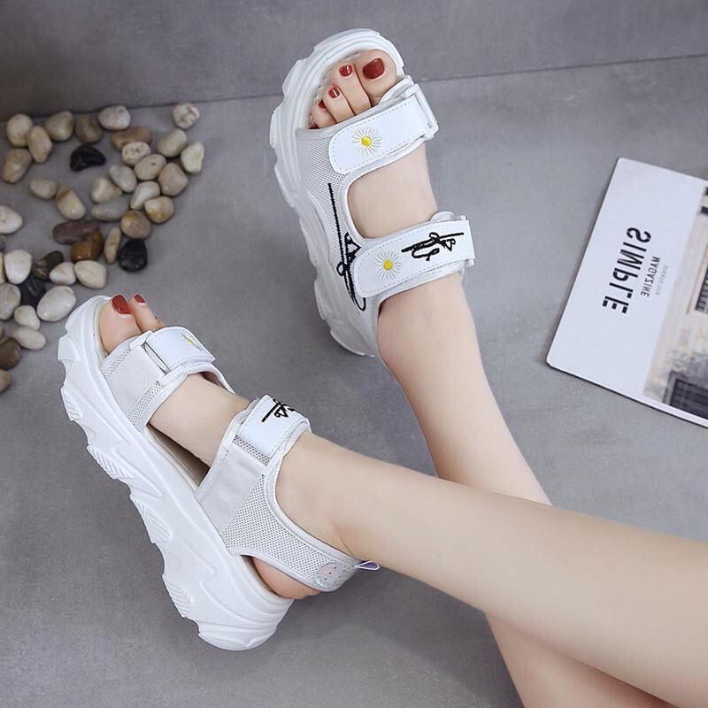 【shoes】清純甘くて女子力UP！花柄配色履きやすい合わせやすいサンダル