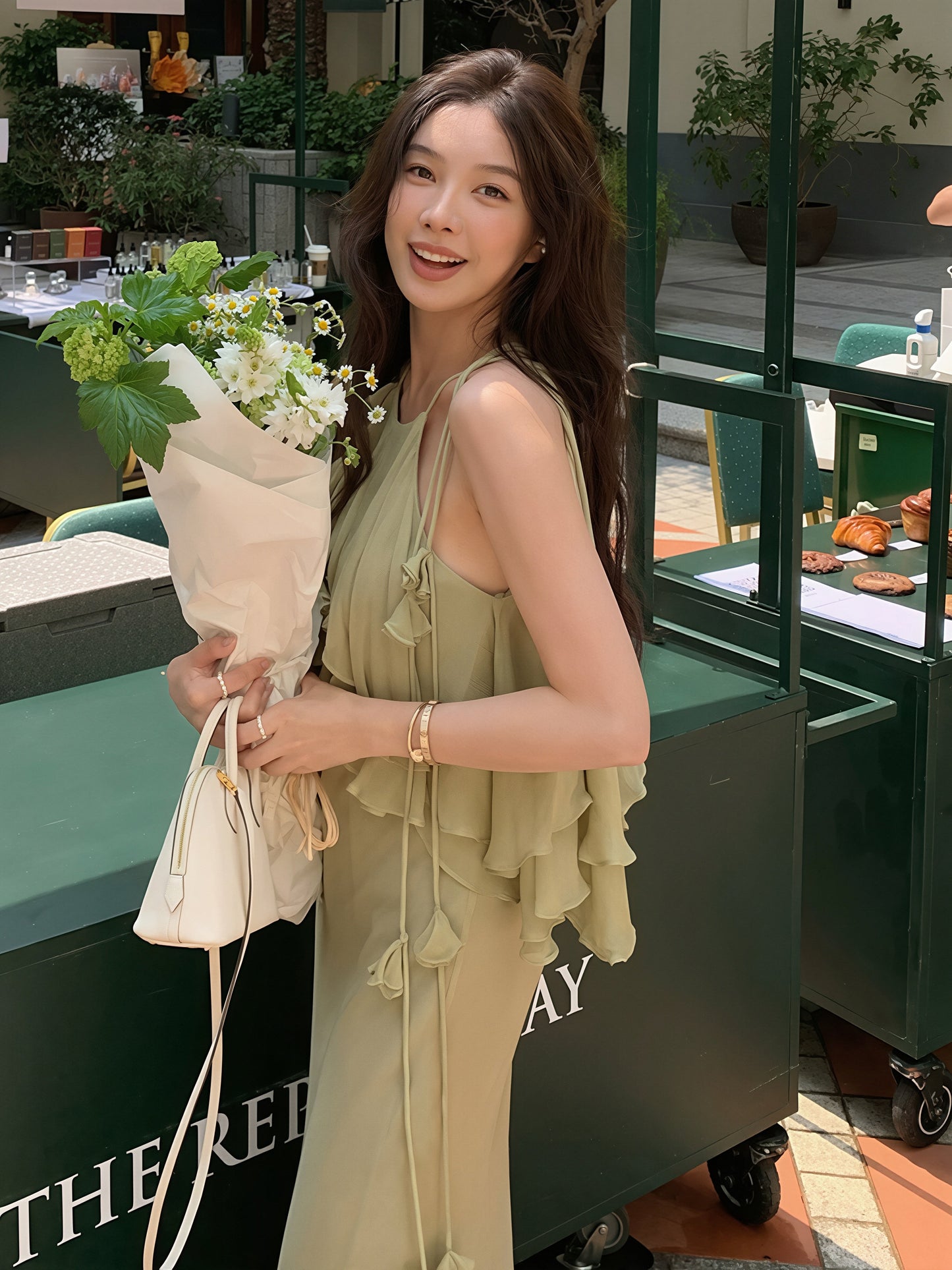【dress】ホルターネックフリルロングワンピース Q8870