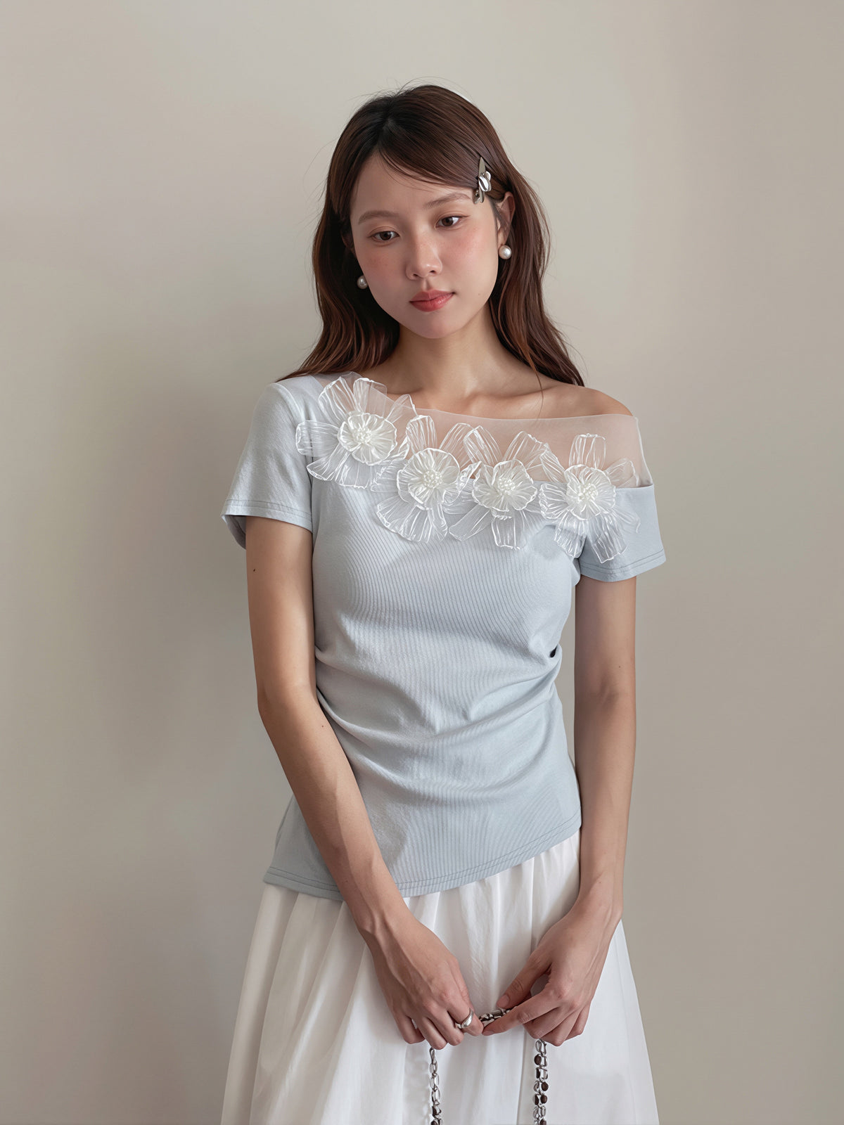 【tops】立体フラワー付きチュールドッキングトップス Q8807