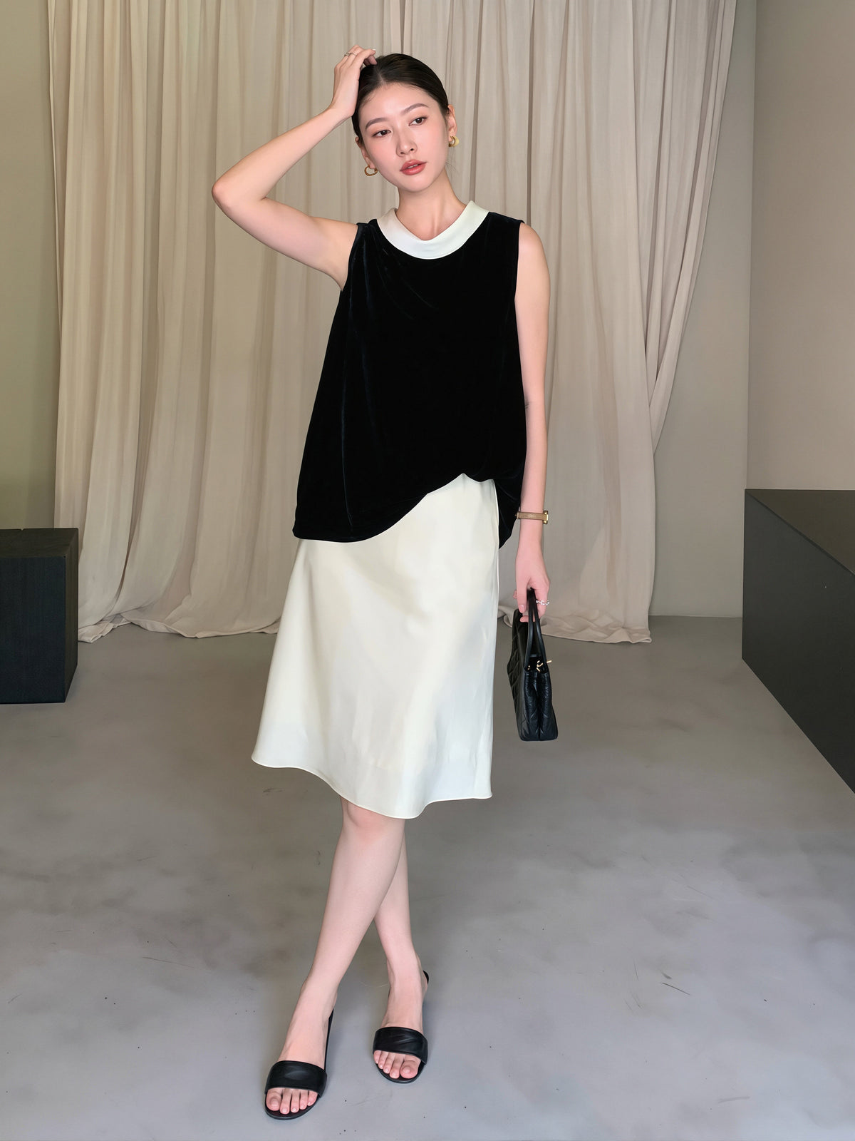 【tops】ベルベットノースリーブ配色トップス Q8751
