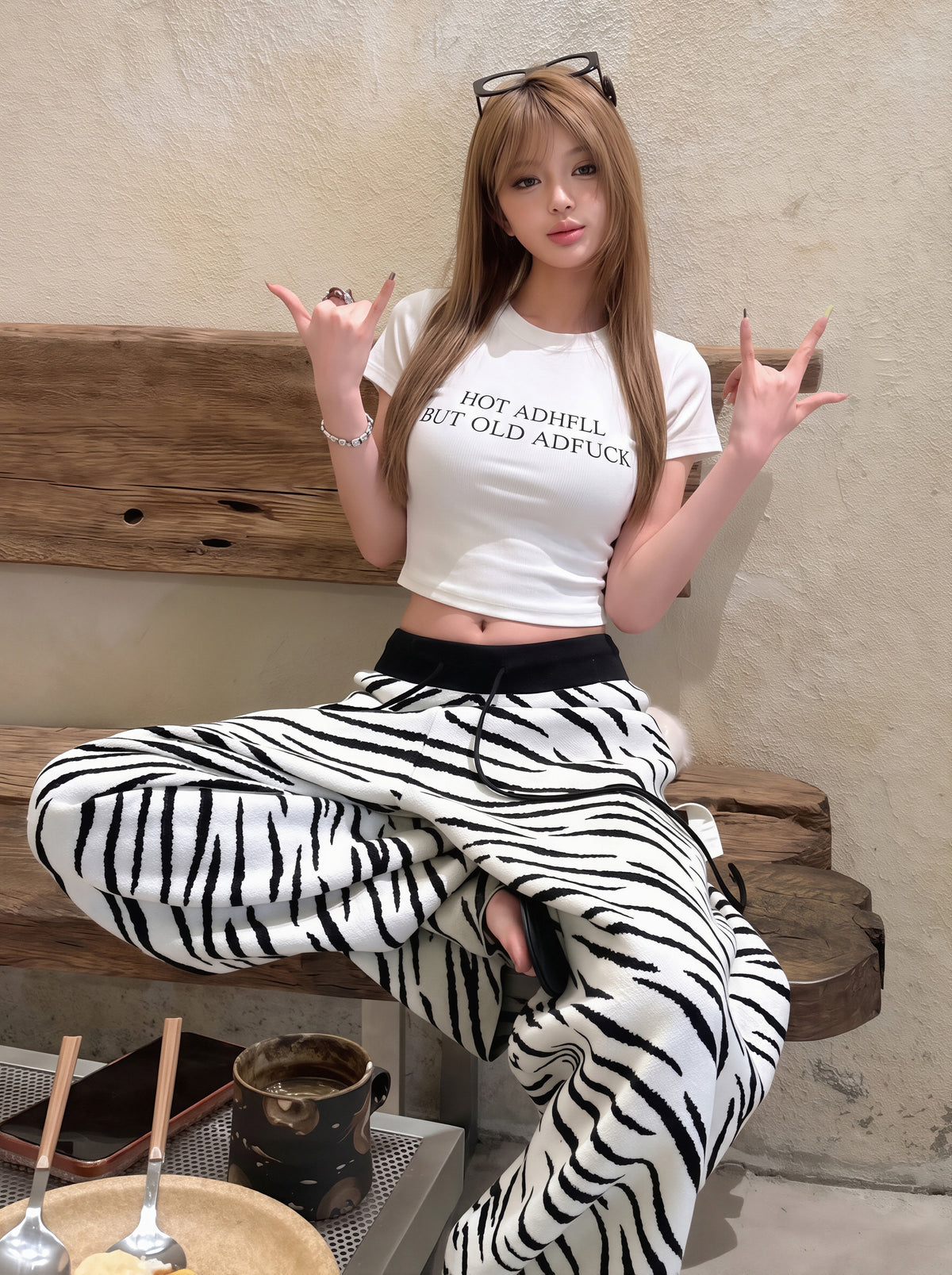【tops】2色展開半袖ショートトップス Q8726