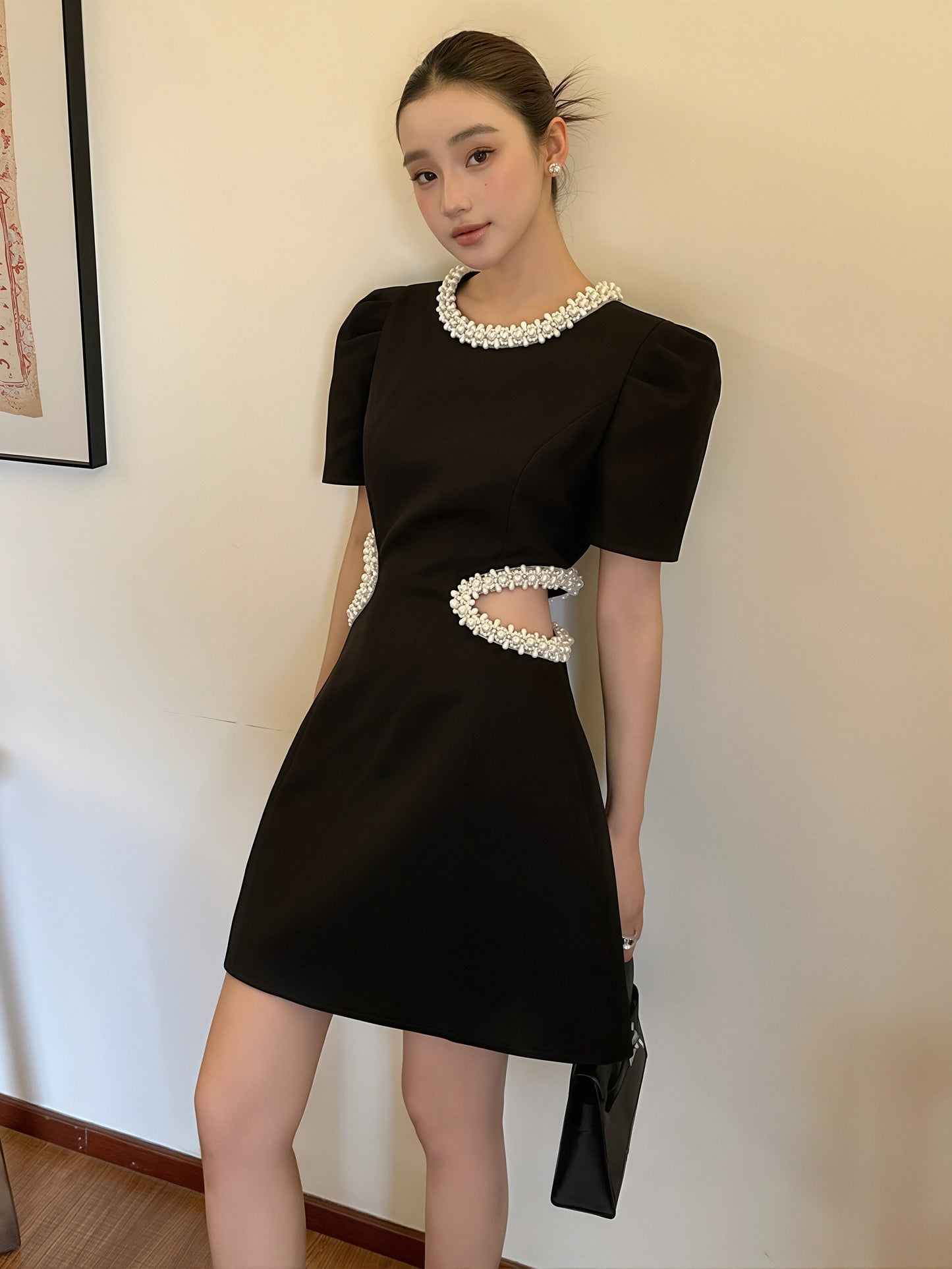 【dress】パールウエストカットミニワンピース Q8769
