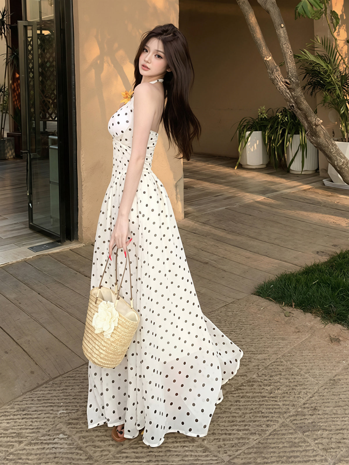 【dress】ドット柄ホルターネックAラインワンピース Q8842