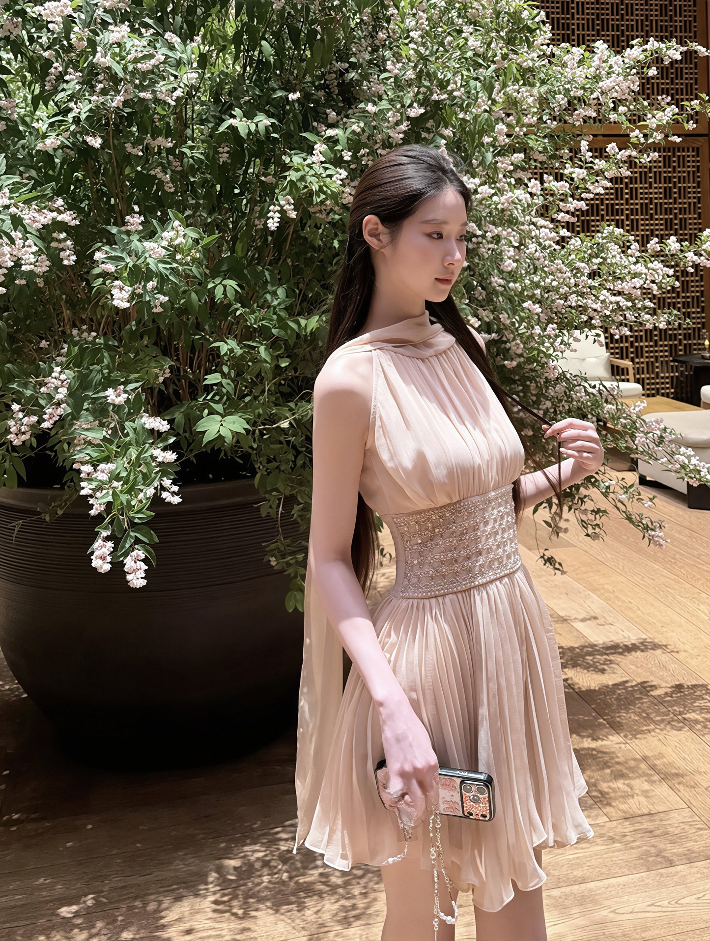 【dress】 ラインストーン付きスカーフネックワンピース Q8885