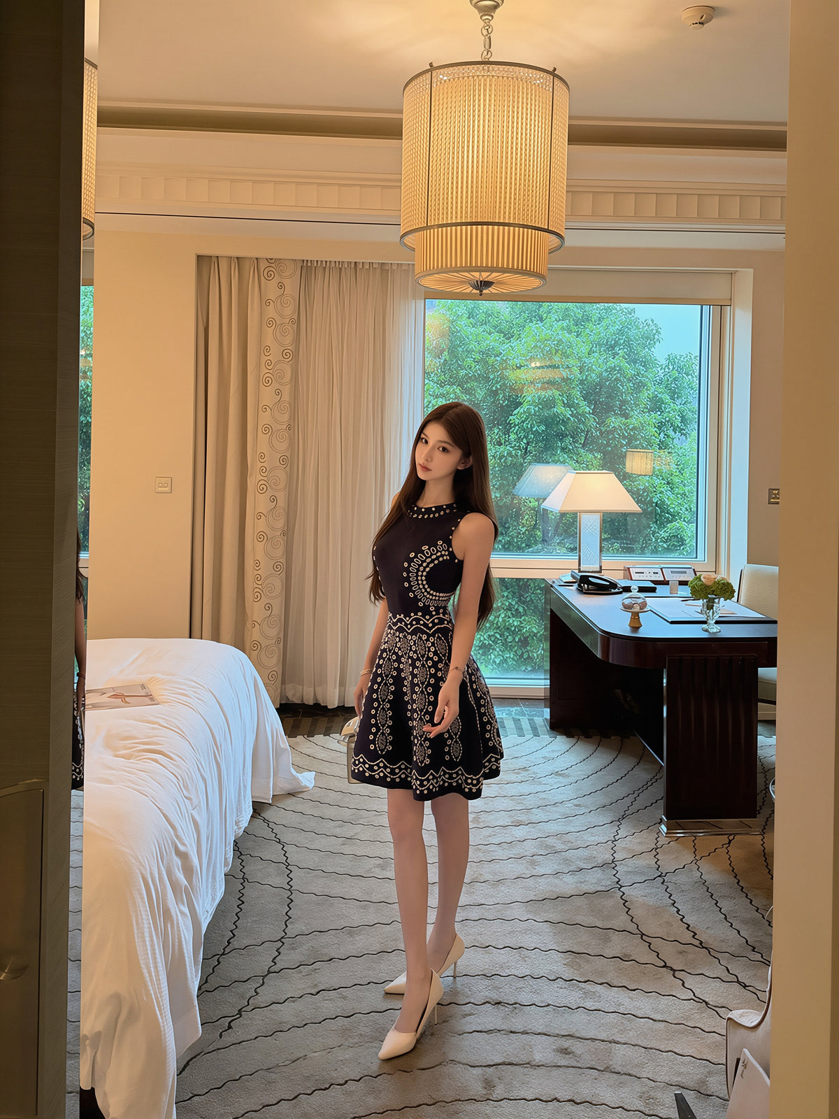 【dress】ノースリーブ刺繍柄ワンピース Q8869