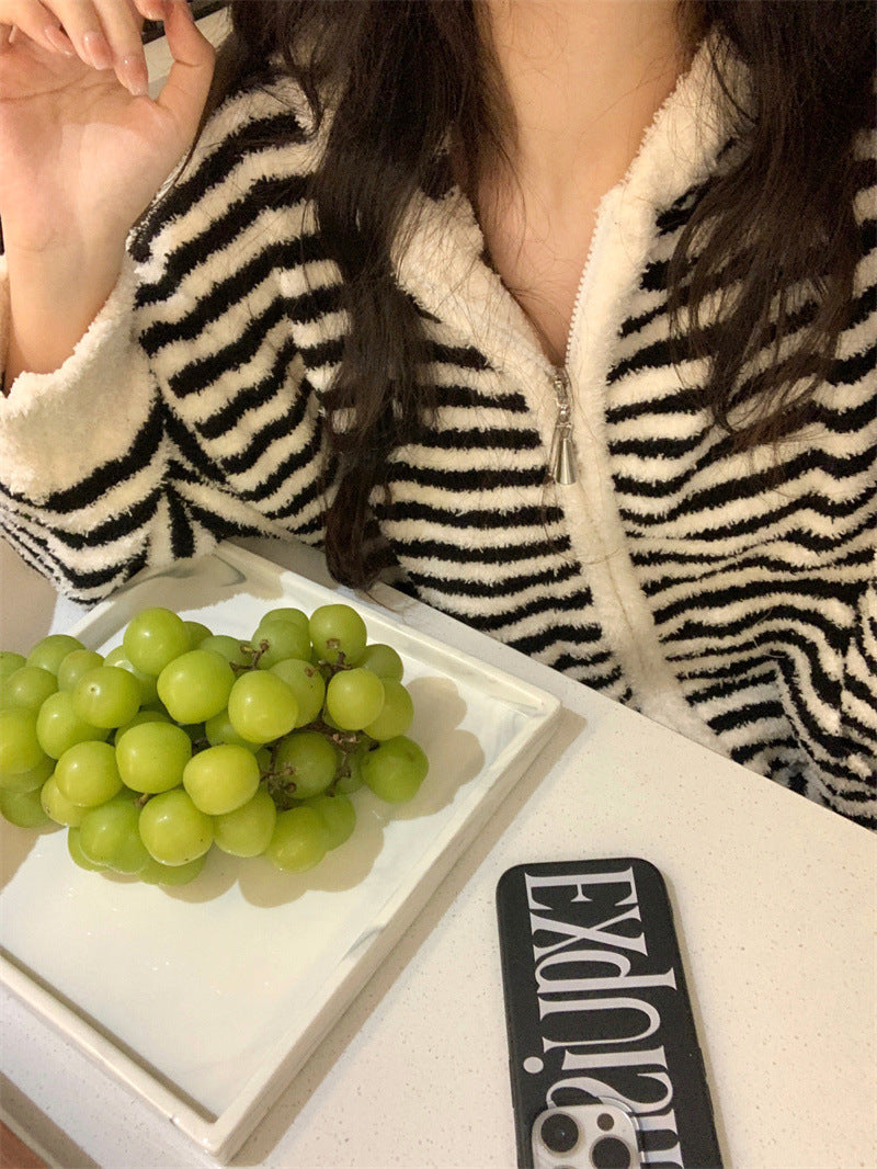 【ホーム・生活】秋冬厚手裏起毛ストライプ柄上下セットルームウェアパジャマG24581