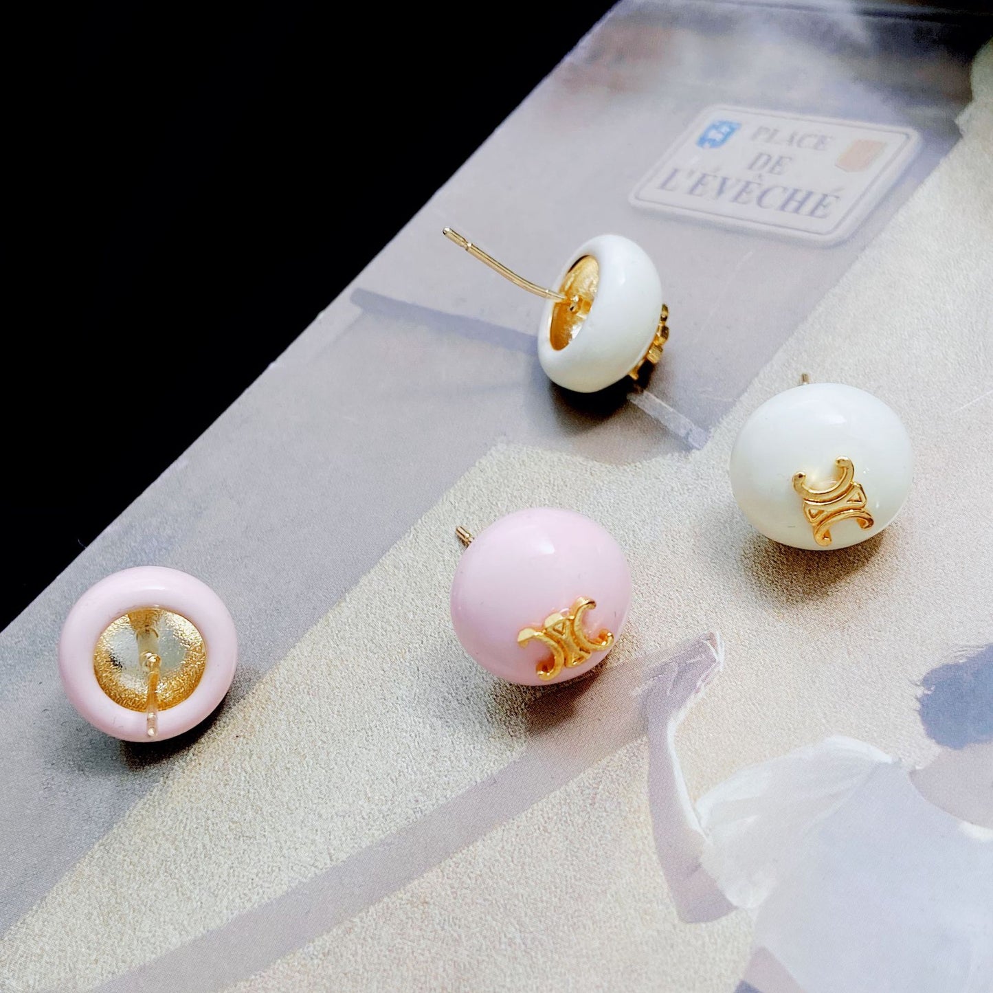 【小物】英字柄ピアスアクセサリーG21646