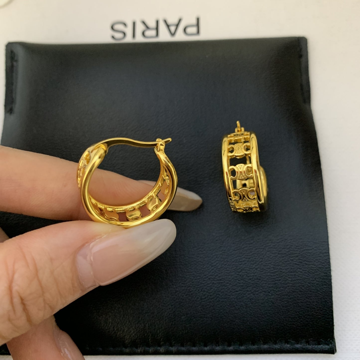 【小物】英字柄ピアスアクセサリーG21629