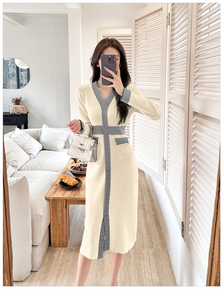 【dress】Vネック長袖ニットワンピースG23292