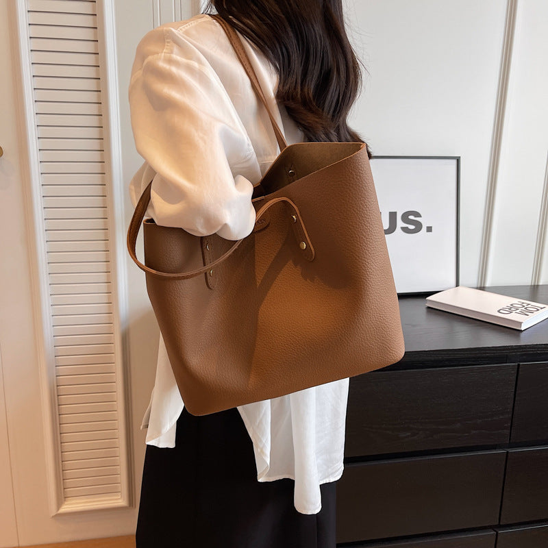 【小物】4色大容量ショルダーバッグF8174