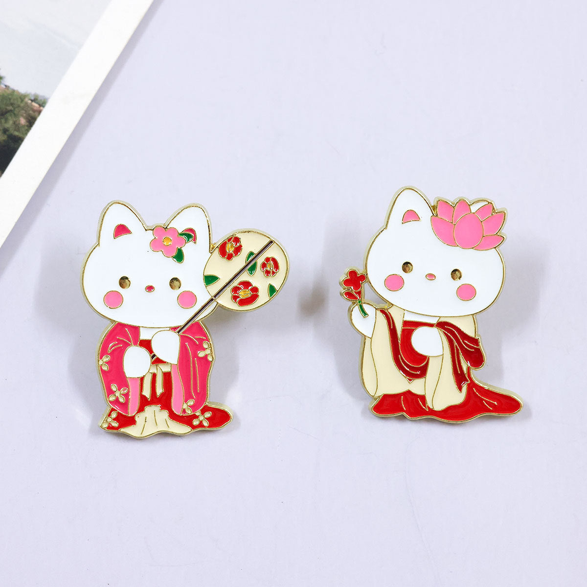 【小物】可愛いブローチF8429