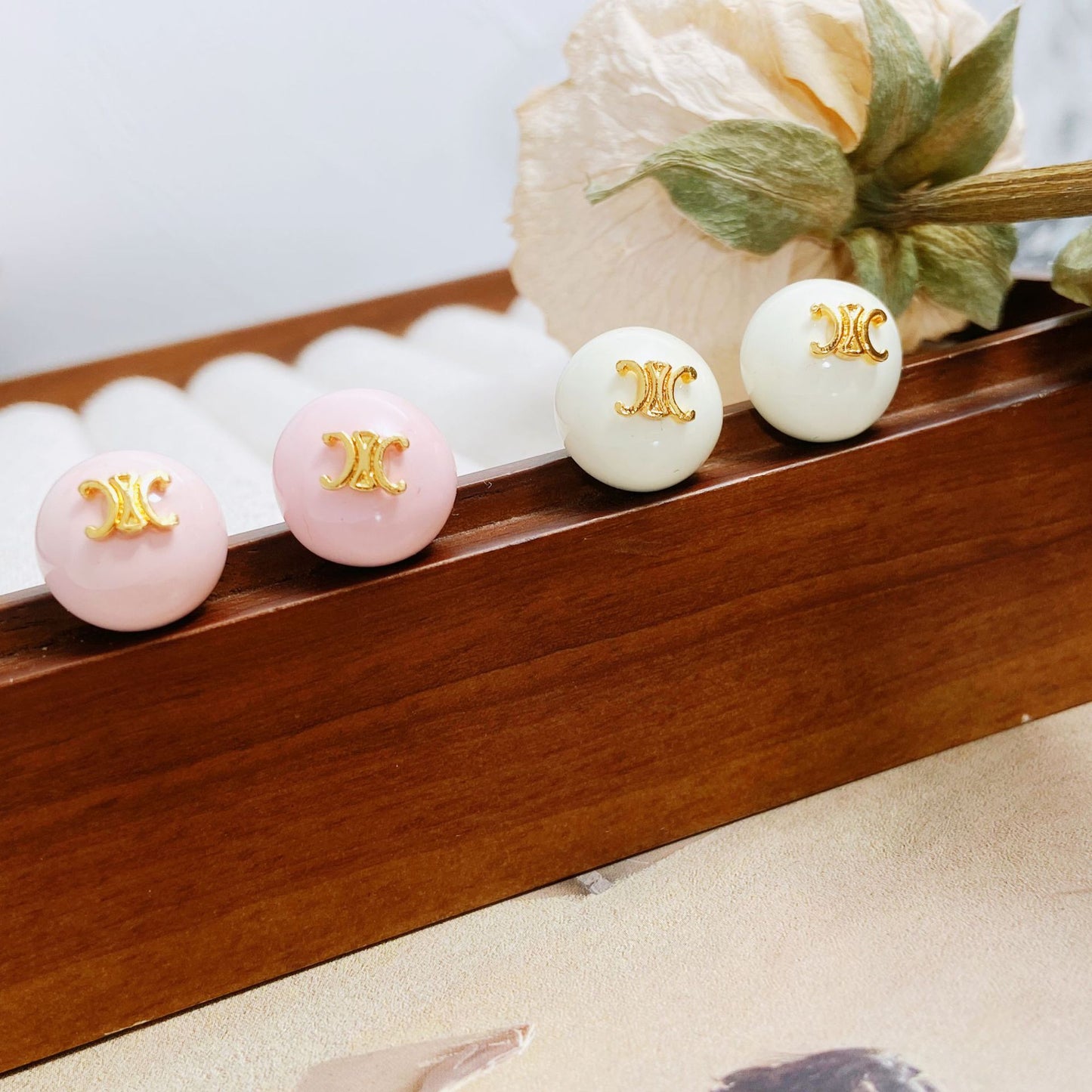 【小物】英字柄ピアスアクセサリーG21646