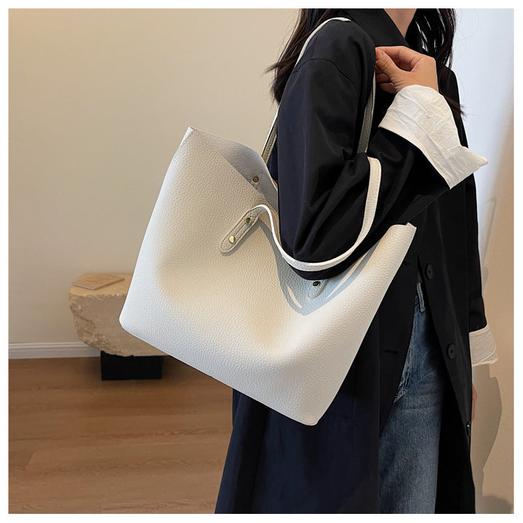 【小物】4色大容量ショルダーバッグF8174