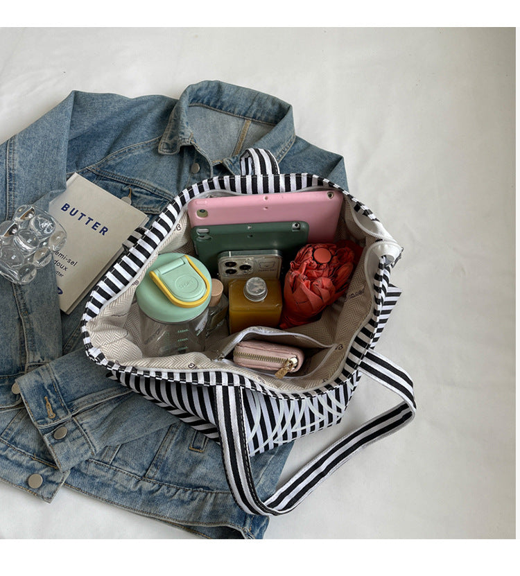 【小物】大容量ハンドバッグG21589