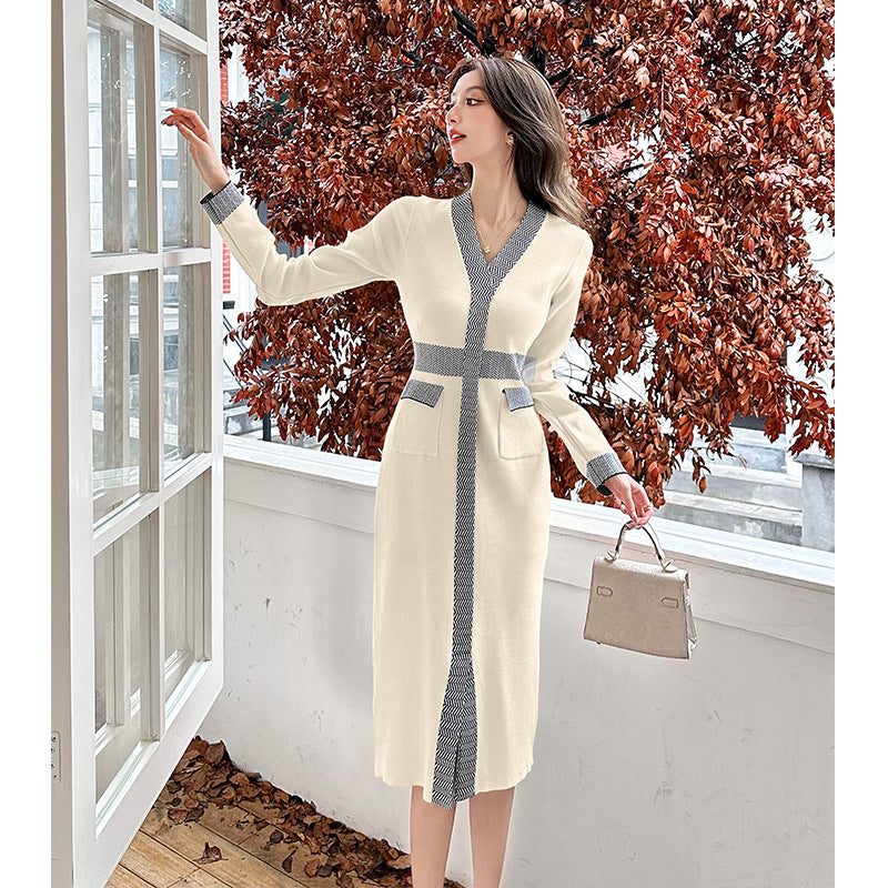 【dress】Vネック長袖ニットワンピースG23292