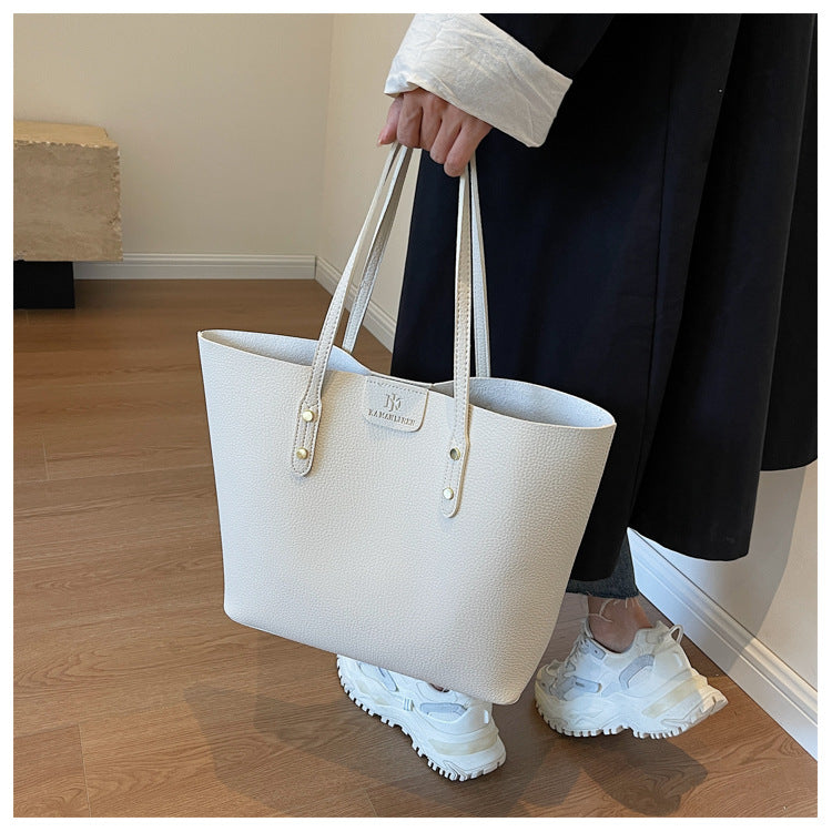 【小物】4色大容量ショルダーバッグF8174