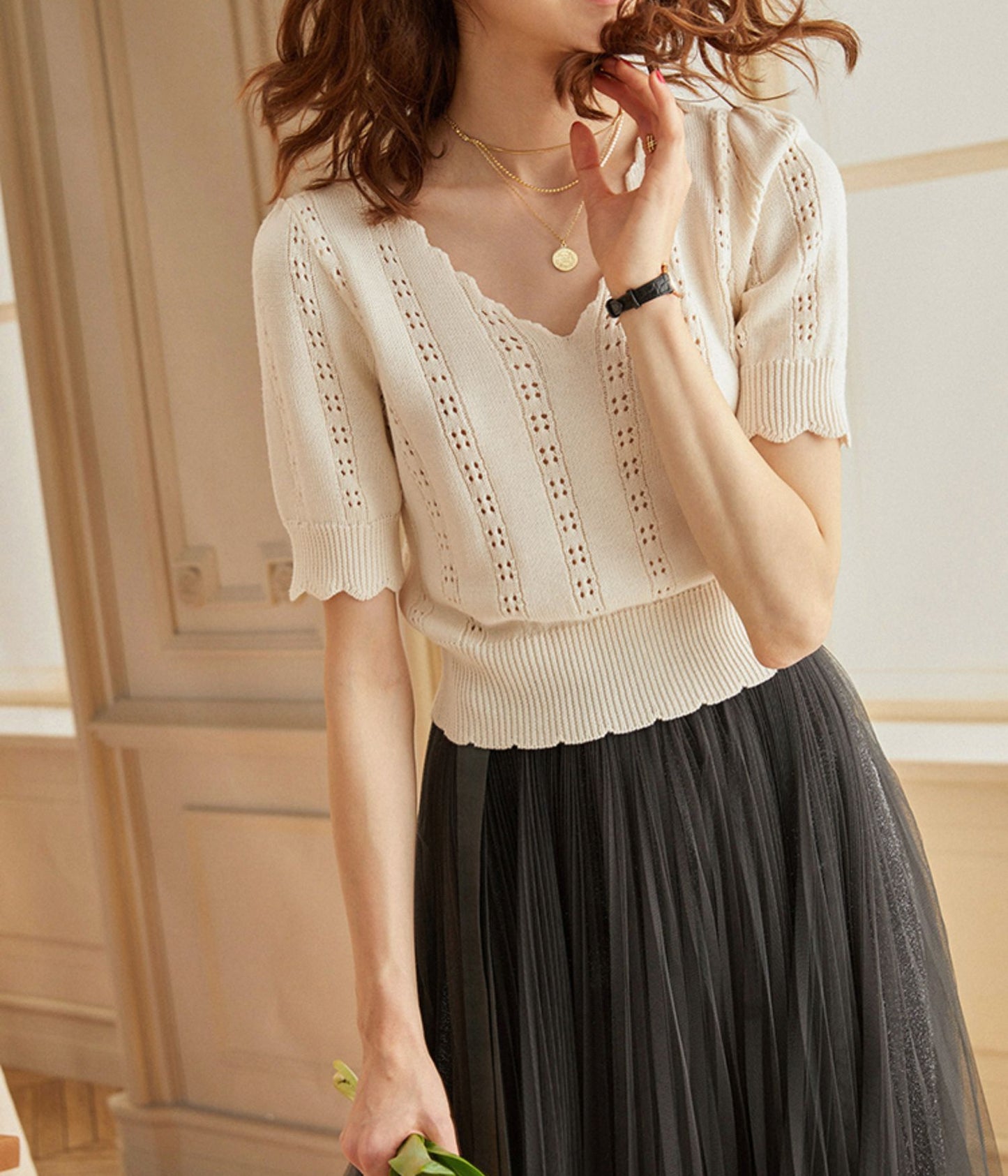 【tops】Vネック透かし彫りニットTシャツG21940