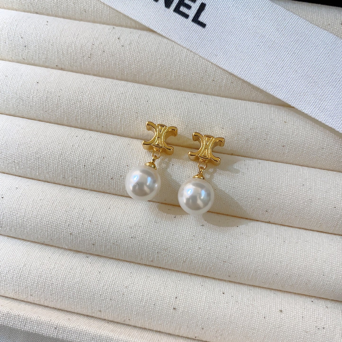 【小物】英字柄ピアスアクセサリーF8059