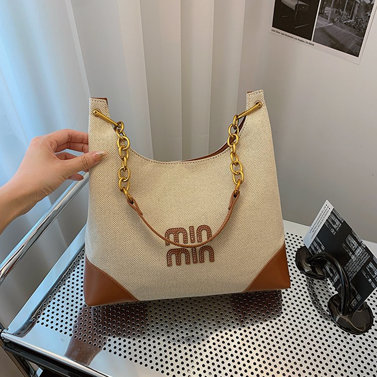 【小物】英字柄ショルダーバッグF8173