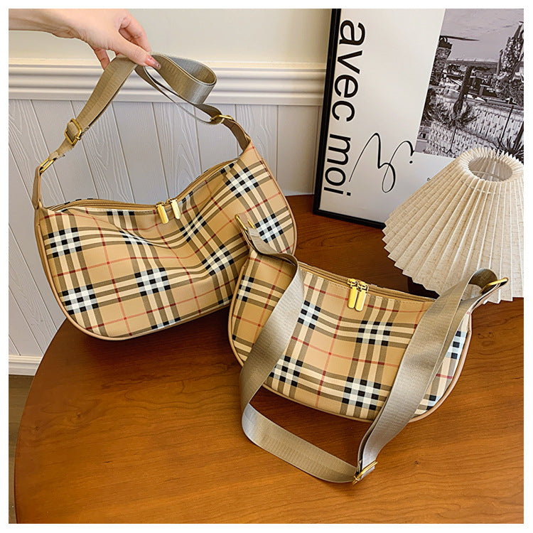 【小物】チェック柄ショルダーバッグ2サイズ選択可G23510