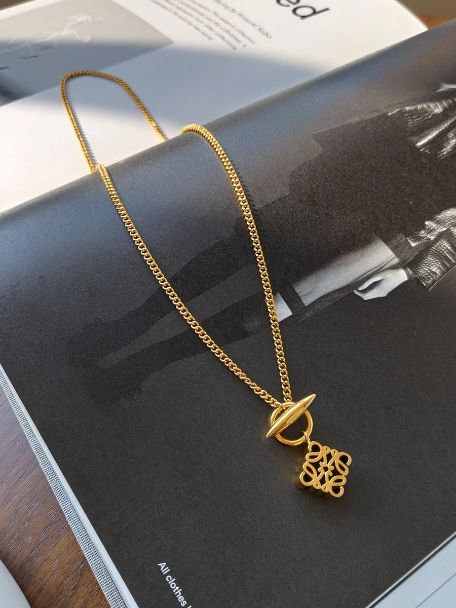 【小物】透かし彫りネックレスアクセサリーF8097