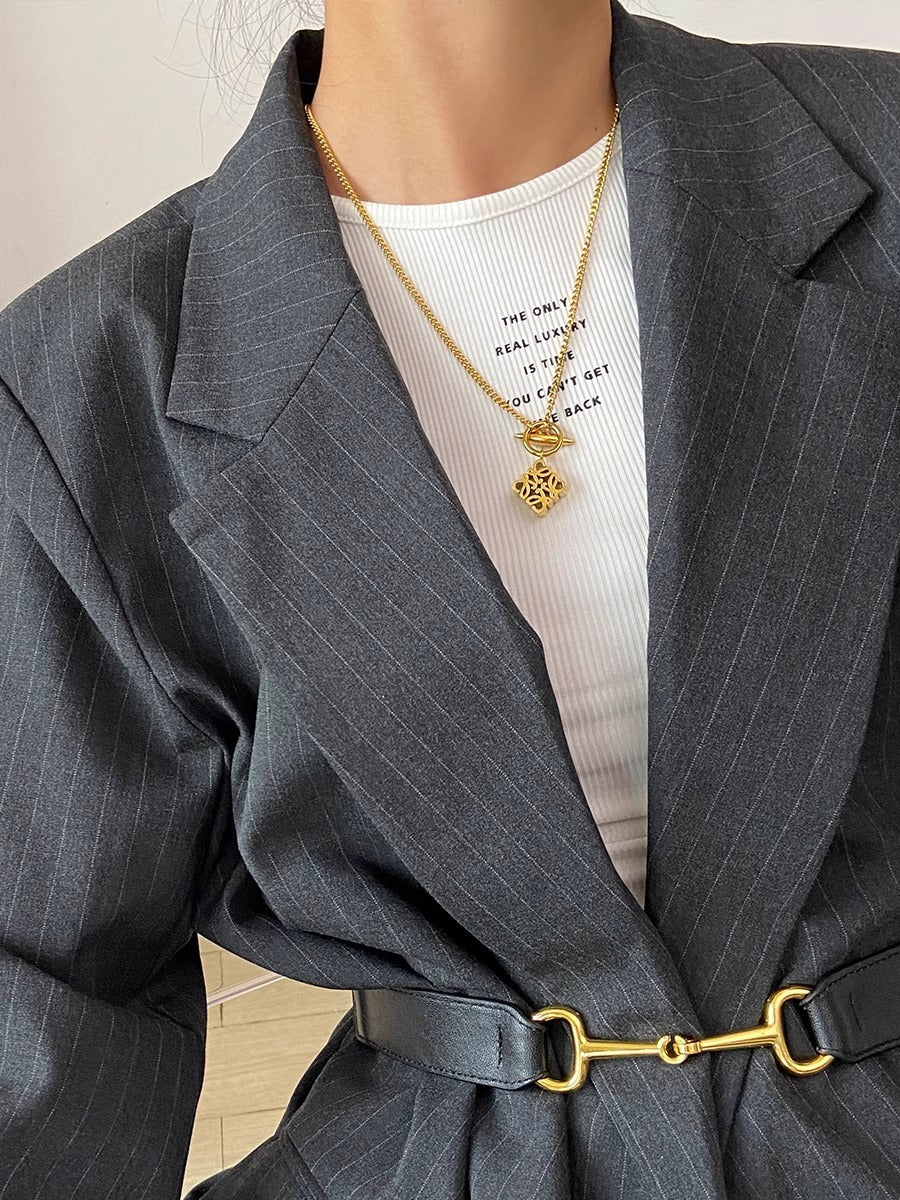 【小物】透かし彫りネックレスアクセサリーF8097