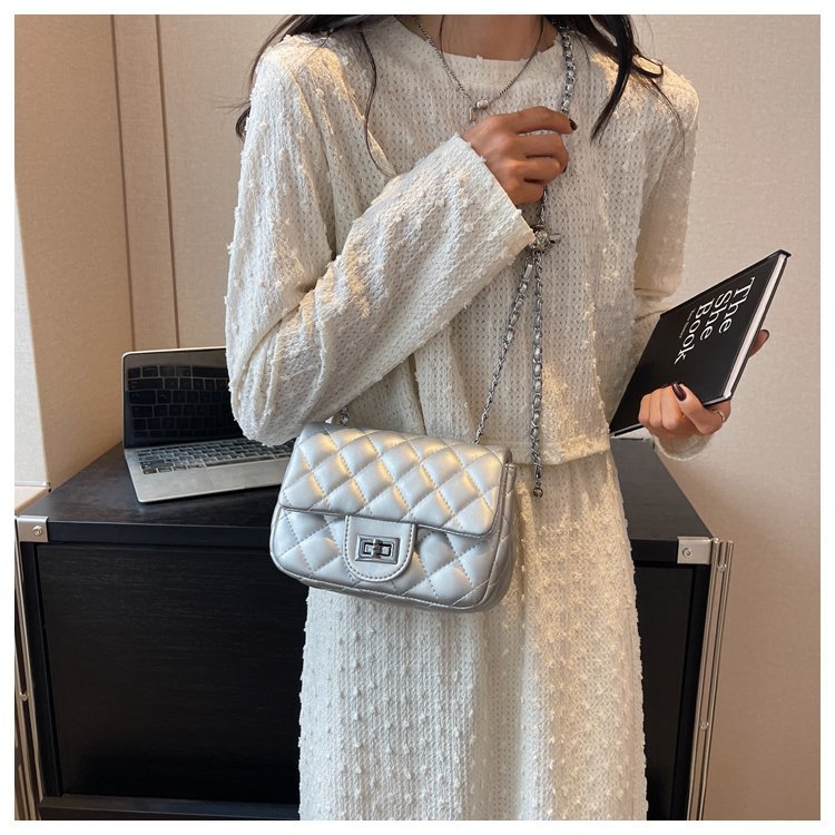 【小物】3色メッセンジャーバッグF8125