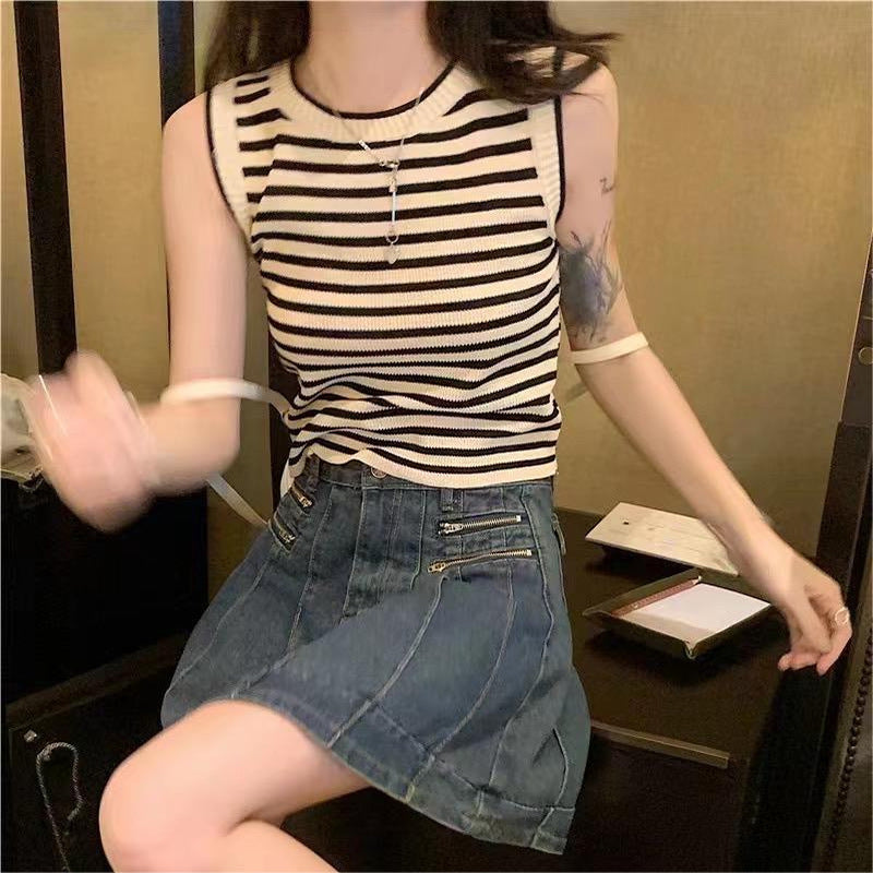 【tops】ボーダー柄ニットタンクトップF7586