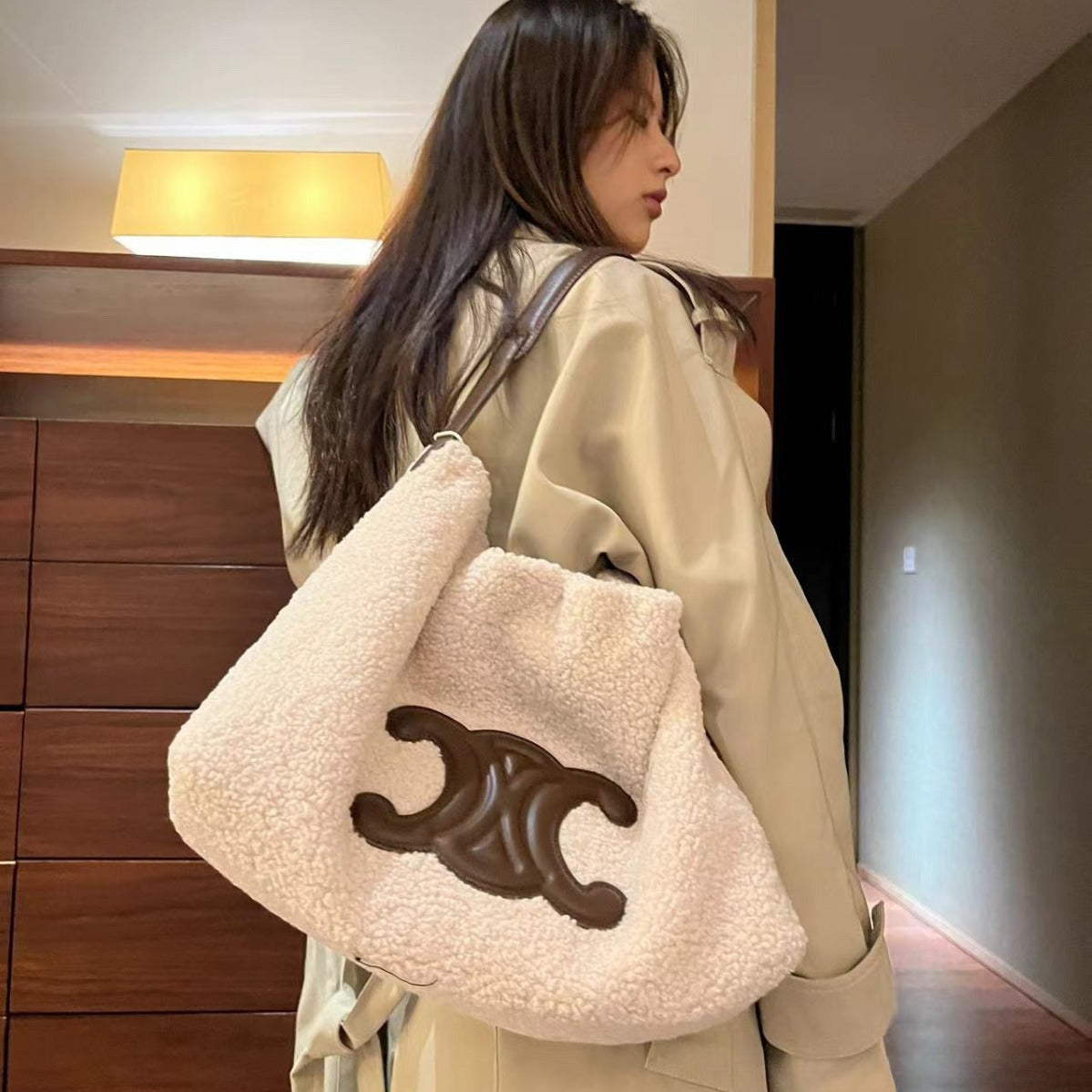 【小物】4色ふわふわトートバッグF8397