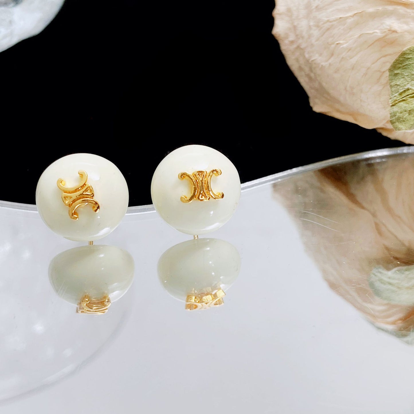 【小物】英字柄ピアスアクセサリーG21646