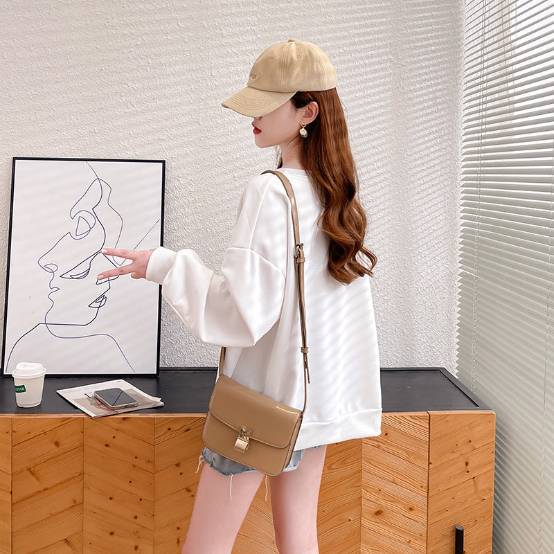 【tops】ゆったりカジュアル薄手パーカーF8260