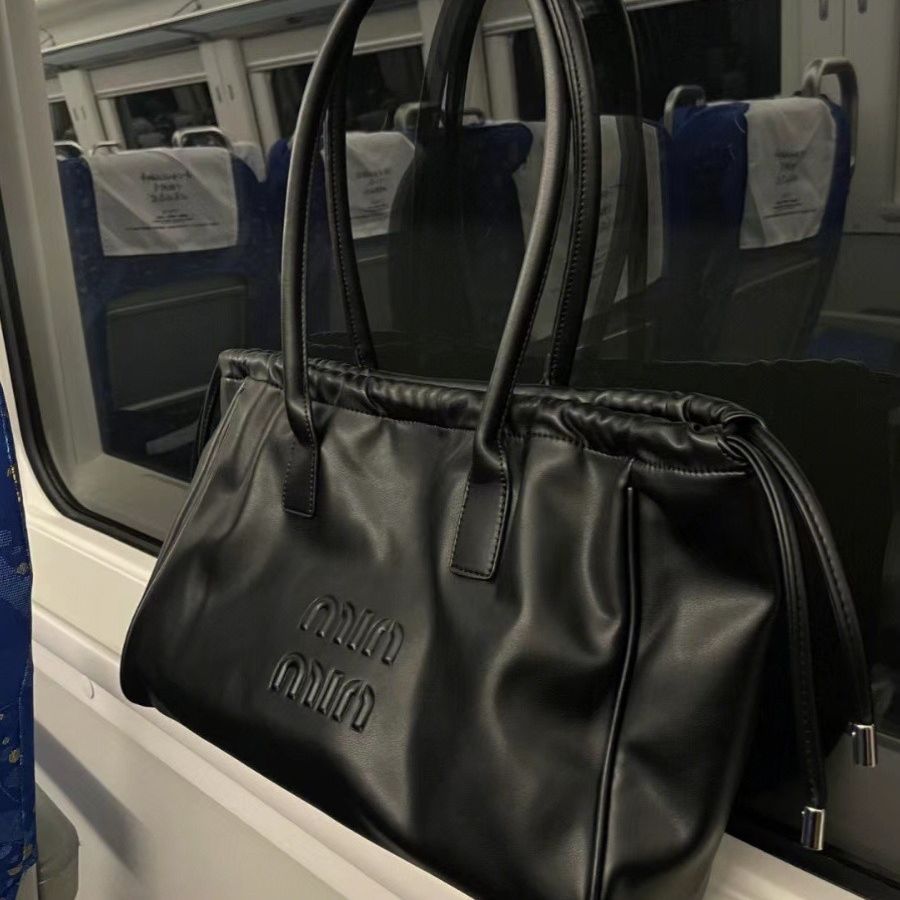 【小物】大容量ハンドバッグF8121