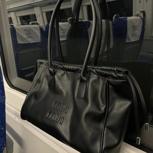 【小物】大容量ハンドバッグF8121