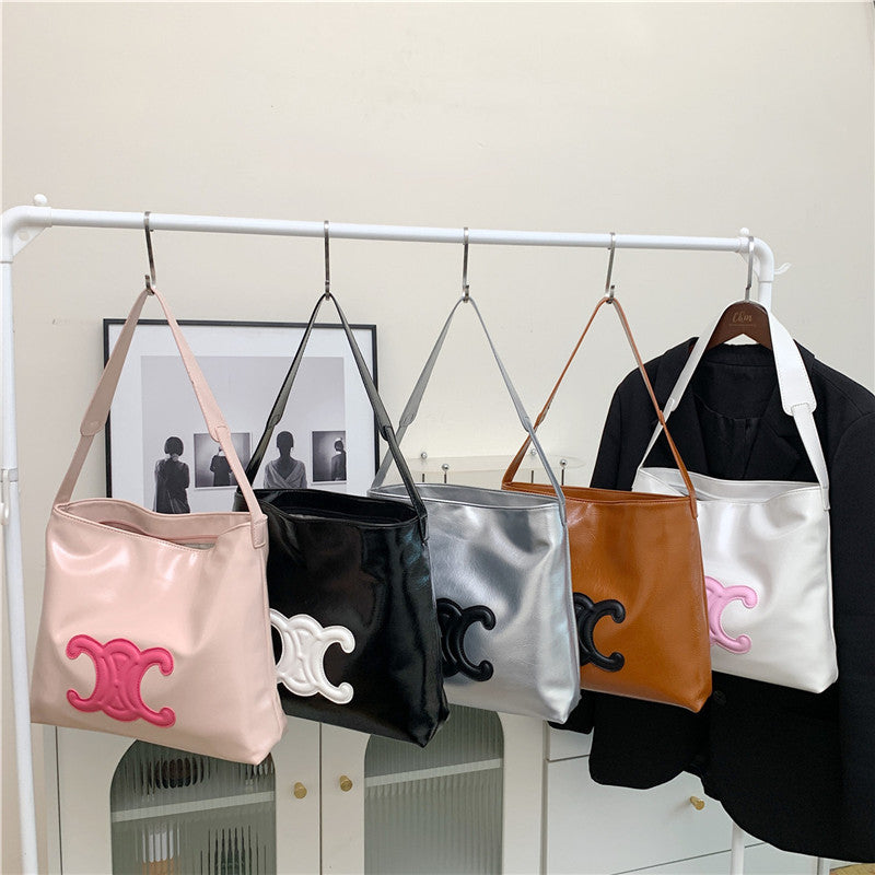 【小物】5色大容量ショルダーバッグF8177