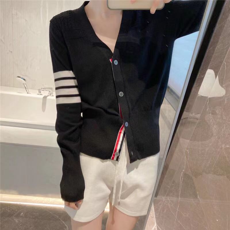 【outer】Vネック長袖ニットカーディガンG23517