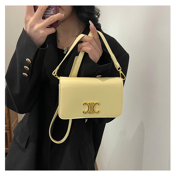 【小物】4色メッセンジャーバッグF7692