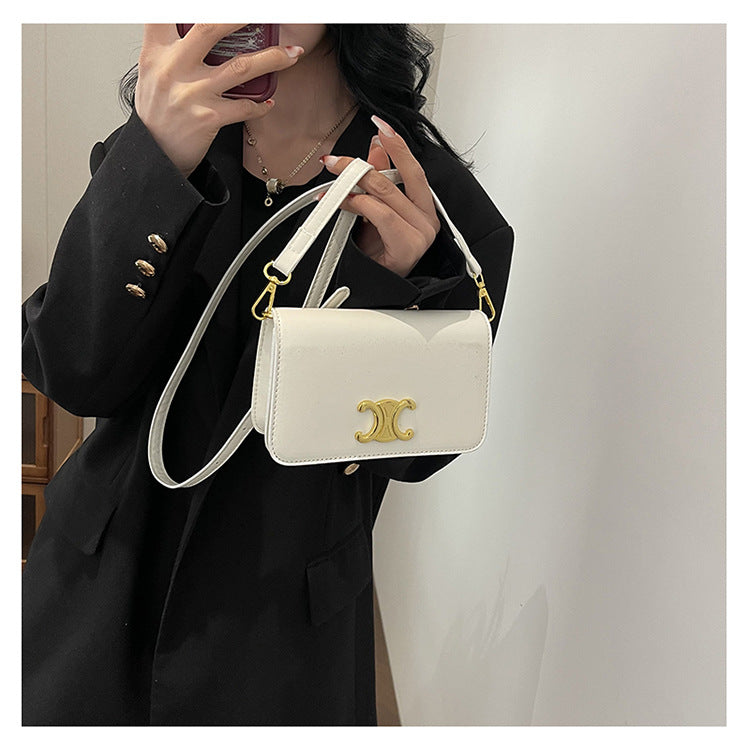 【小物】4色メッセンジャーバッグF7692