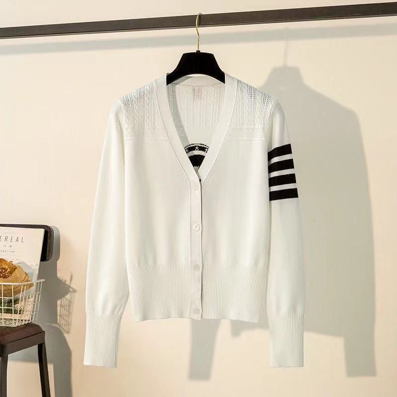 【outer】Vネック長袖ニットカーディガンG23517