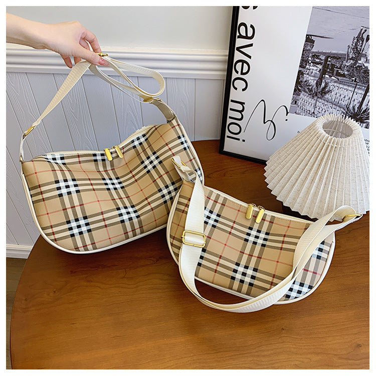 【小物】チェック柄ショルダーバッグ2サイズ選択可G23510