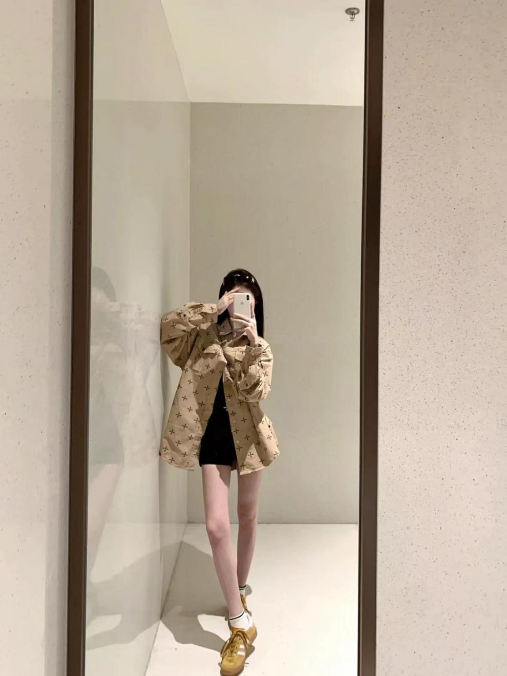 【tops】プリント長袖シャツG23439