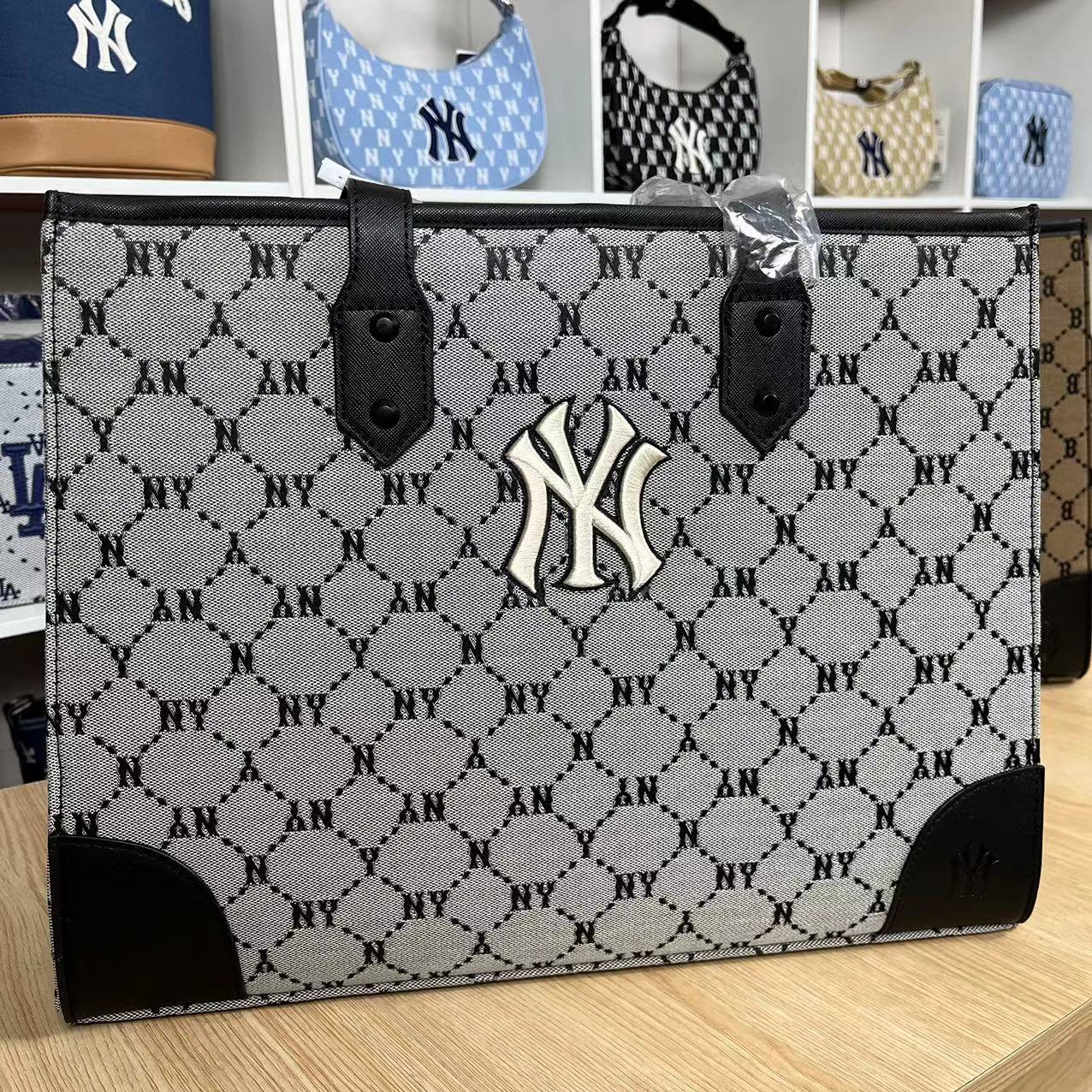 【小物】3色大容量バッグF8113