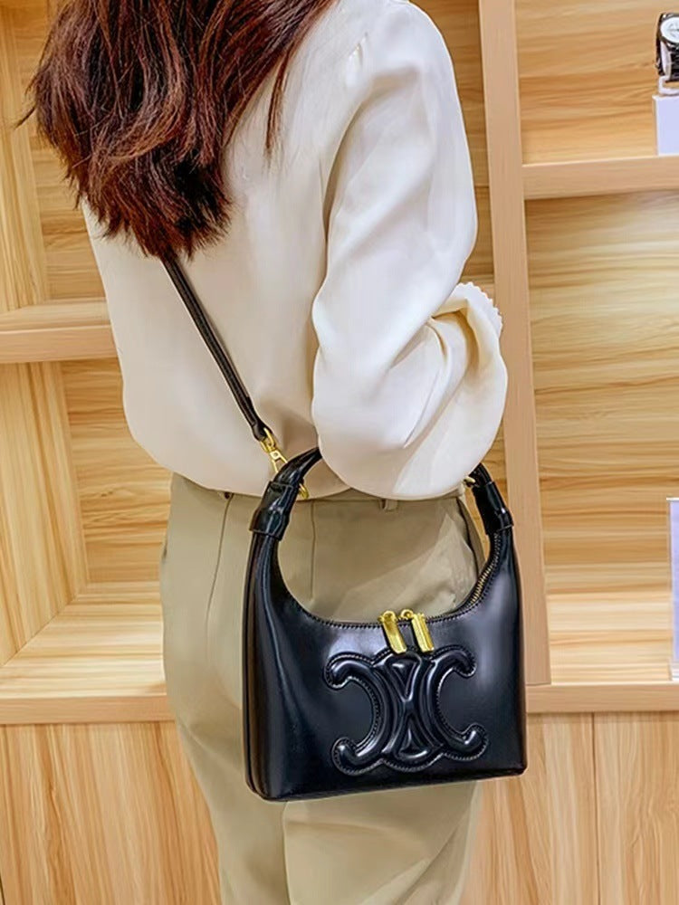 【小物】3色大容量ショルダーバッグF8176