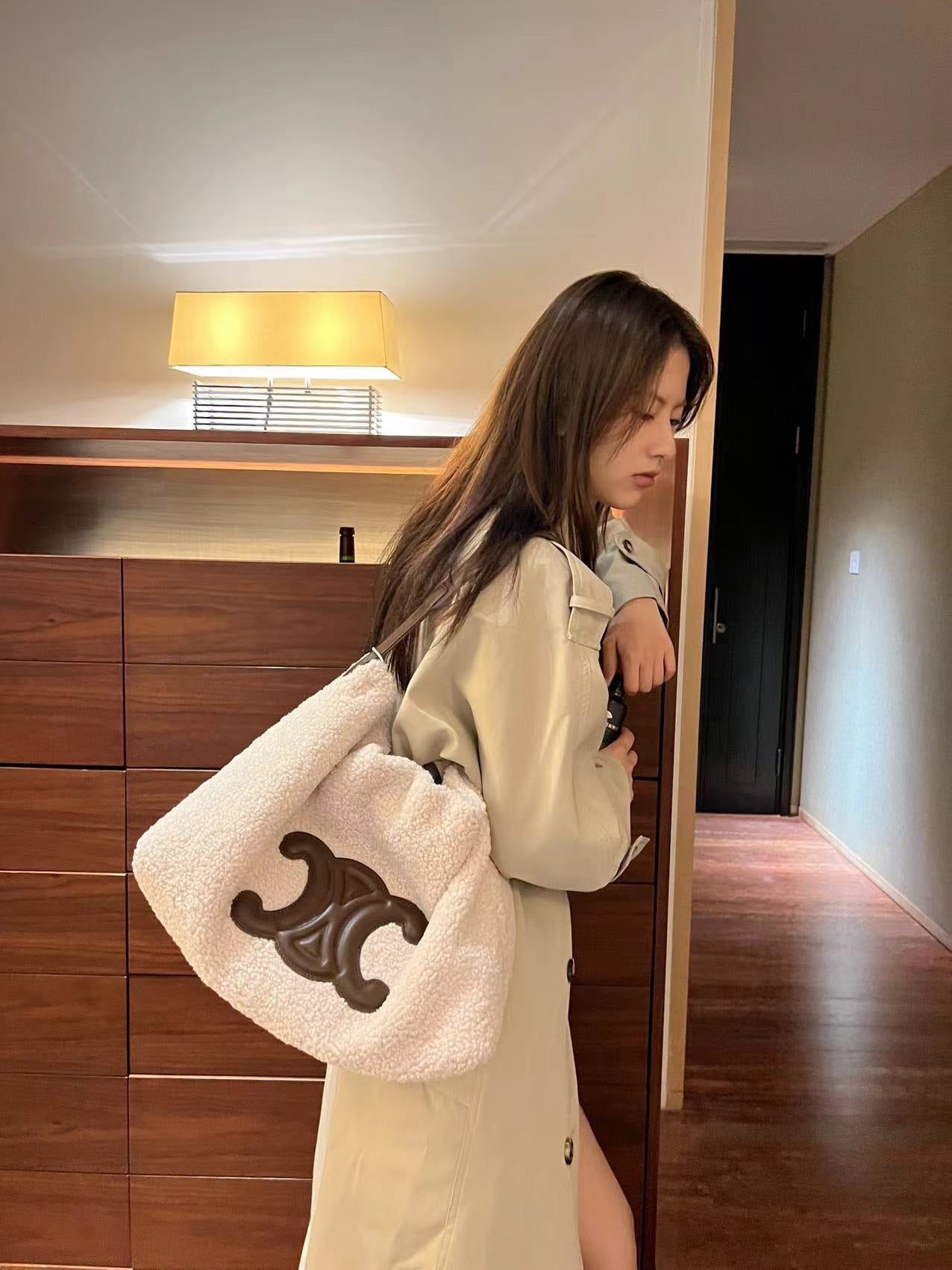 【小物】4色ふわふわトートバッグF8397