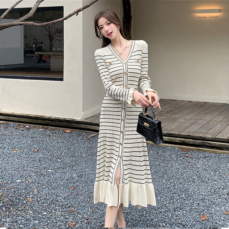 【dress】Vネック長袖ストライプ柄ニットワンピースG24203