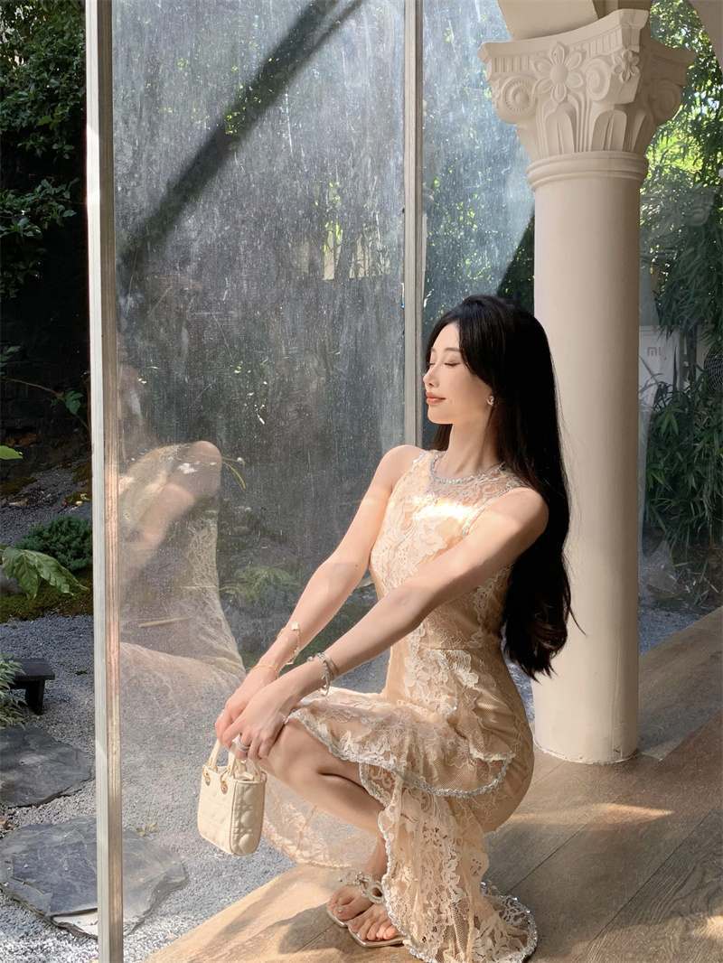 【dress】フリルスリットタイトレースワンピースG21729