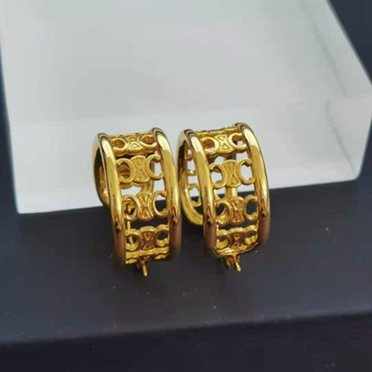 【小物】英字柄ピアスアクセサリーG21636