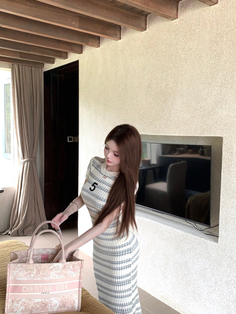 【dress】ストライプ柄ニットワンピースG21837