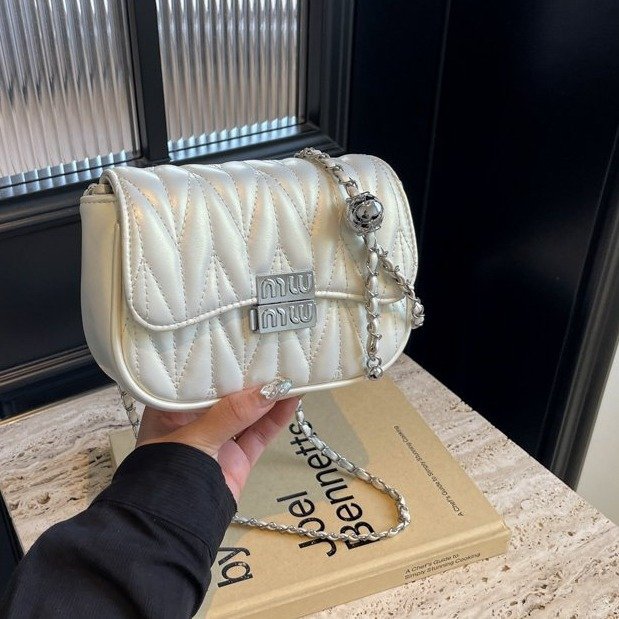 【小物】3色メッセンジャーバッグF8124