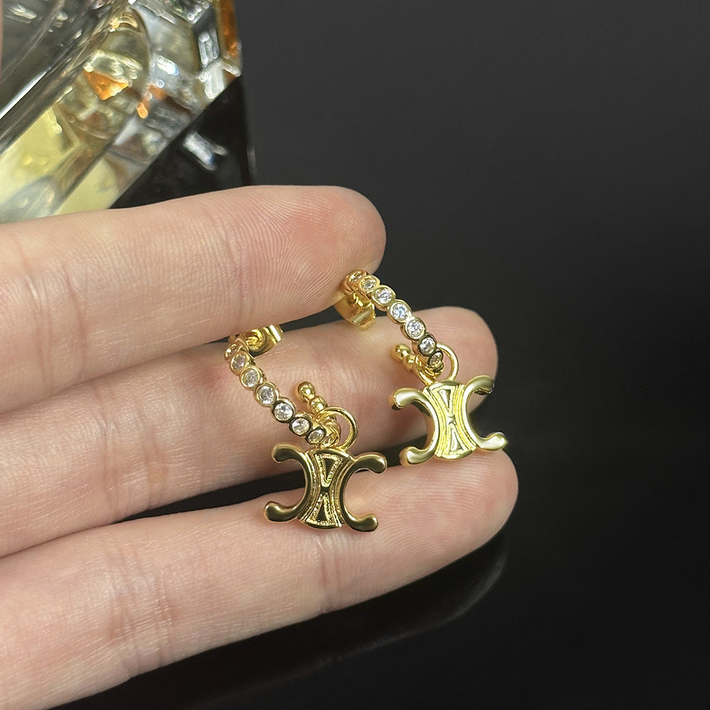 【小物】英字柄ピアスアクセサリーG21988