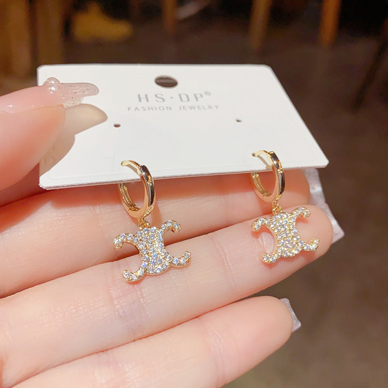 【小物】英字柄ピアスアクセサリーG21628